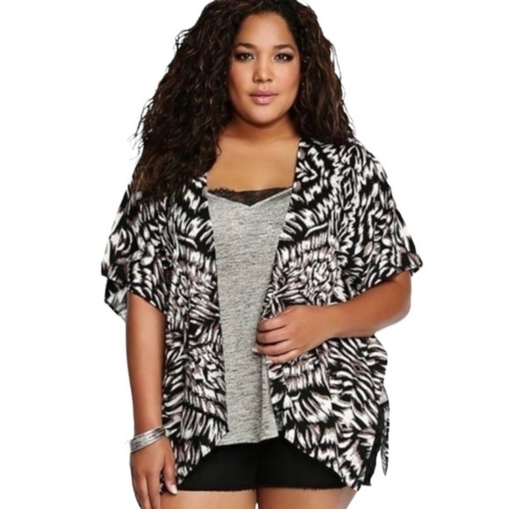Torrid Abstract Zebra Kimono